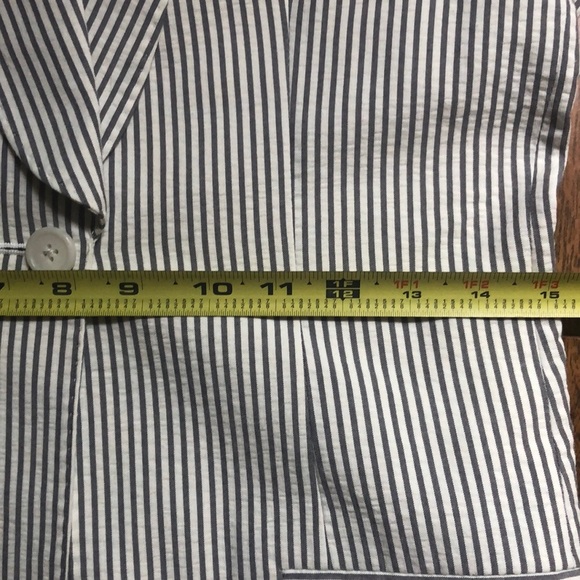 Bespoke Grey and White Seersucker Jacket - Picture 11 of 13